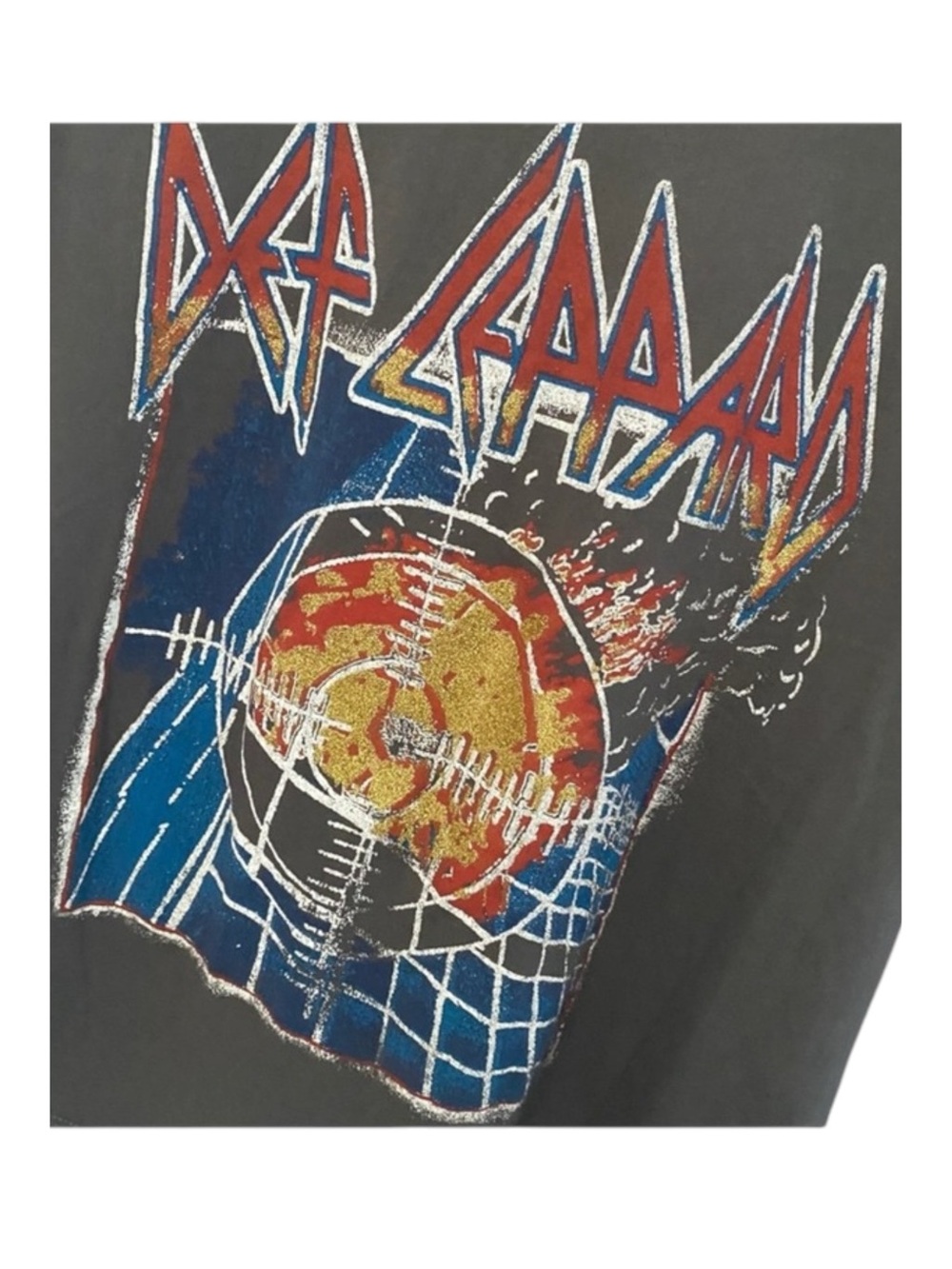 new Daydreamer 𓇽 Def Leppard Pyromania Raglan Tee 𓇽 Graphite + Black 𓇽 Small - Picture 10 of 16